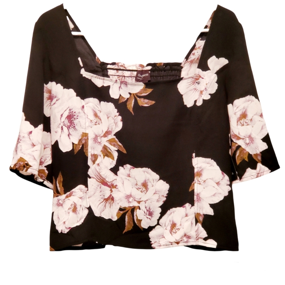 🆕️ Free Press Floral Square Neck Crop Top 🆕️
